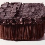 Forêt, métal, ciment patiné